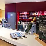Ibis Paris Velizy 酒店 3*