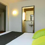 Ibis Paris Velizy ホテル