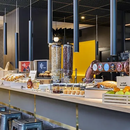 מלון Ibis Paris Velizy 3*