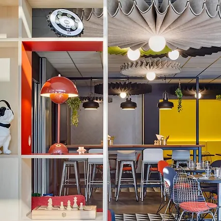 Ibis Paris Velizy 3* Кламар