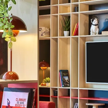 Ibis Paris Velizy ホテル