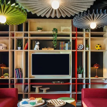 Ibis Paris Velizy