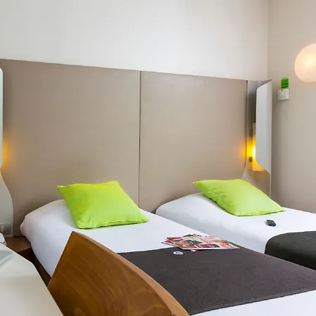 Ibis Paris Velizy 호텔 클라마르