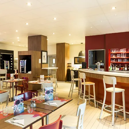 Ibis Paris Velizy Hotel