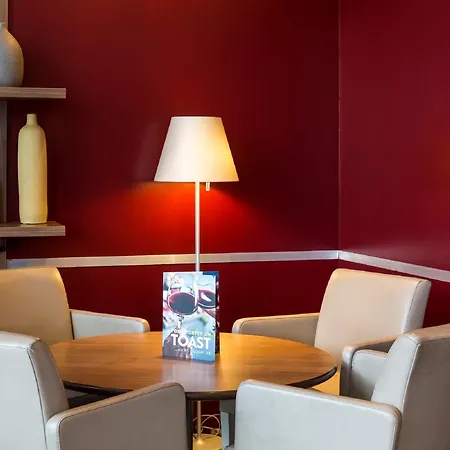 Ibis Paris Velizy