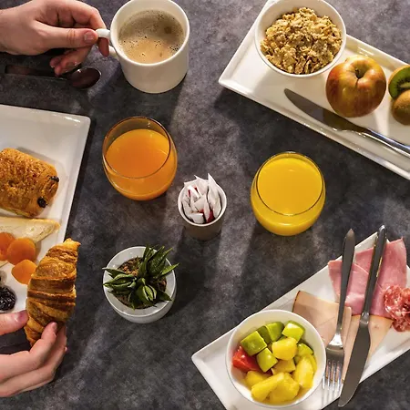 Ibis Paris Velizy מלון 3*