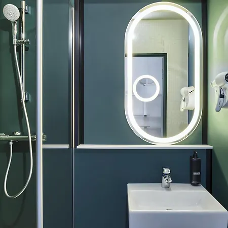 Ibis Paris Velizy