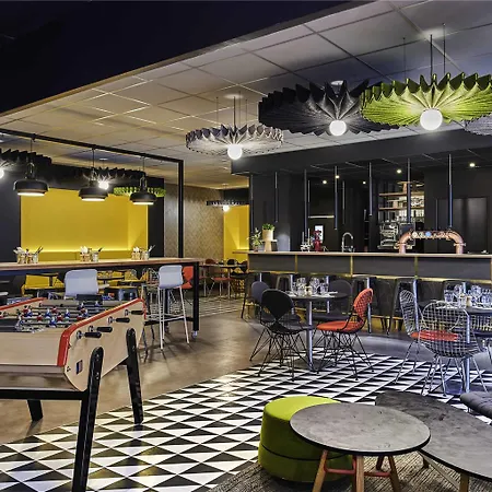 ホテル Ibis Paris Velizy クラマール