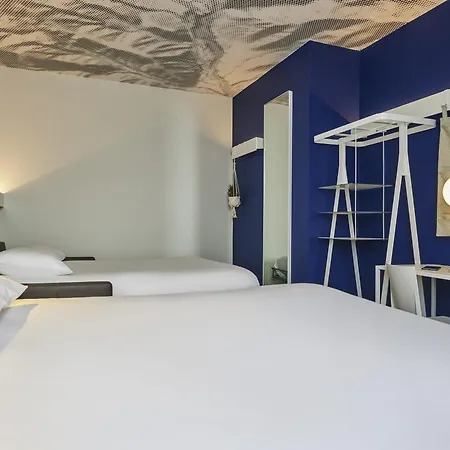 Ibis Paris Velizy 3*