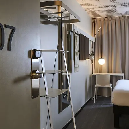 Отель Ibis Paris Velizy 3*
