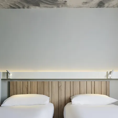 Ibis Paris Velizy