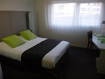 Ibis Paris Velizy 3*