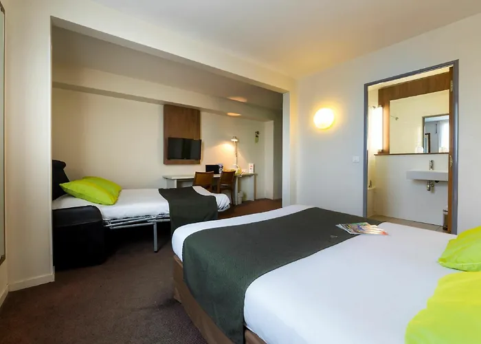 Ibis Paris Velizy מלון